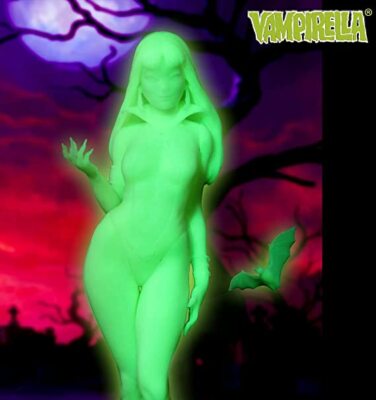 Vampirella 1/8 Scale Plastic Model Kit Glow-in-the-Dark Ver. X PLUS new model ki