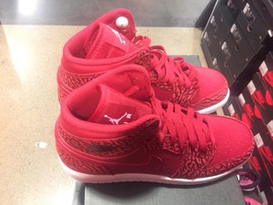 jordan 1 unsupreme red