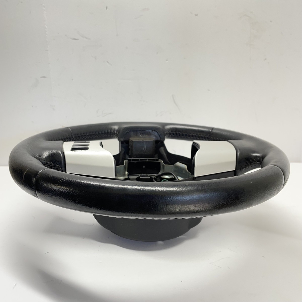 2004 Nissan 350z Z33 Steering Wheel With Cruise Control Buttons