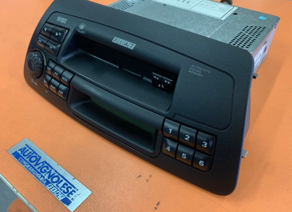 735287353 @ Autoradio Cassetta Fiat Marea (1999...2002) usata funzionante - Immagine 3 di 4