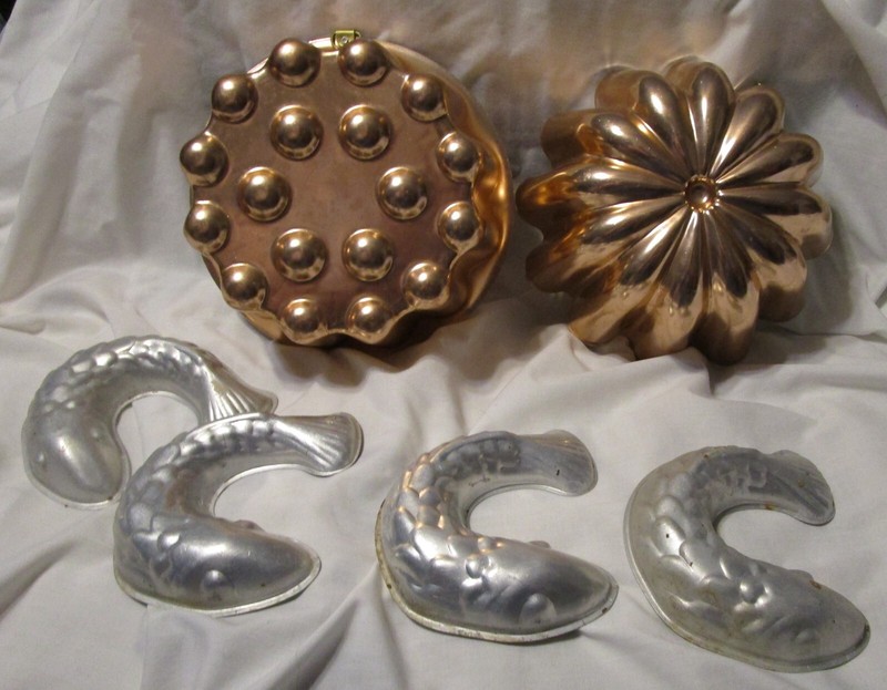 2 Vintage Copper Jello Molds-- Circles Fluted & Bumpy--& 4 Silver Fish Molds