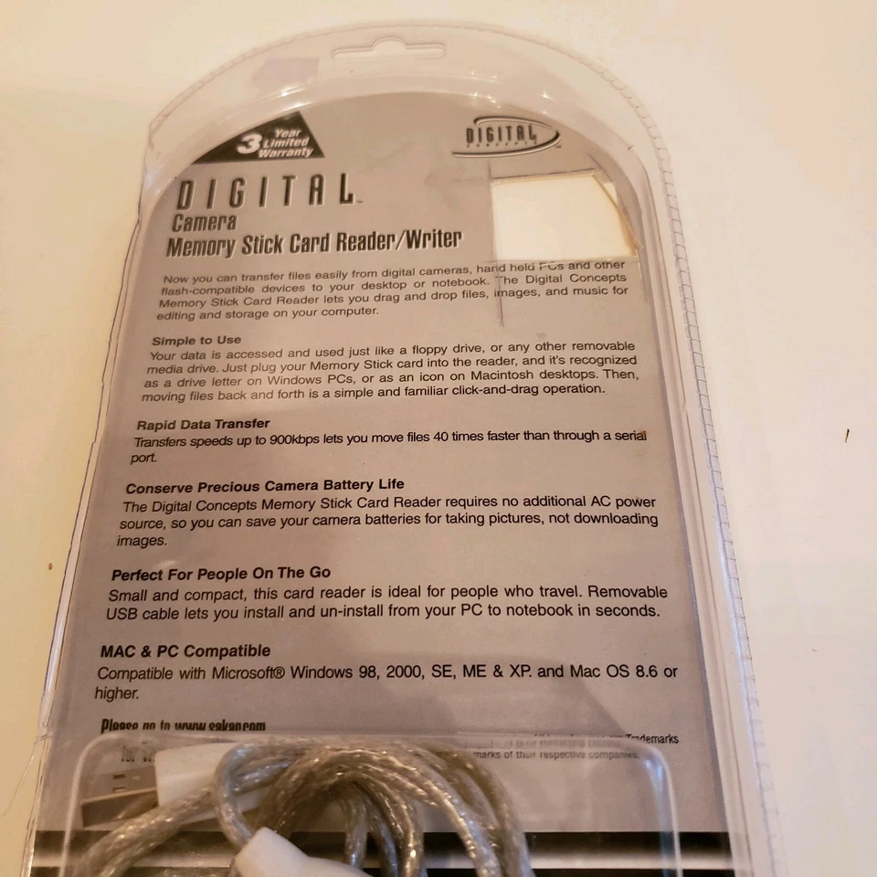 Digital Concepts Digital Camera Memory Stick Card Reader/Writer USB-New - Image 2 of 2