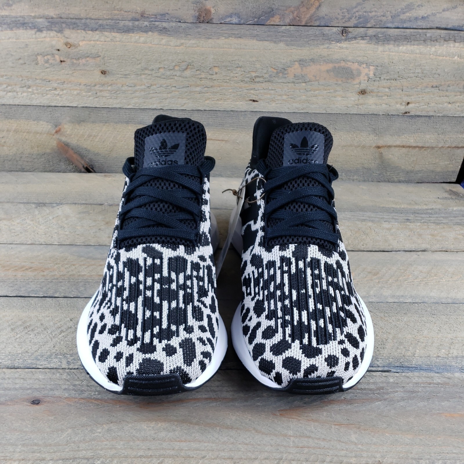adidas run swift leopard