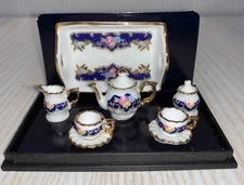 MINIATURE DOLLHOUSE 1:12 SCALE REUTTER TEA SET BARONESSE ROYAL BLUE - 1.346/6