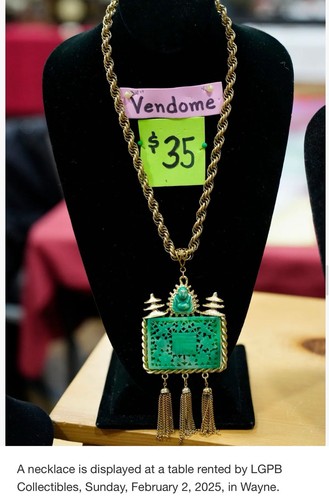 Asian Buddha Tassel Fringe Pendant Necklace Faux Green Jade Juliana? Vendome? - Picture 12 of 13