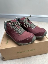 Women's Oboz Ousel Low B-Dry Waterproof Walking Shoes in Port (Style 71802)