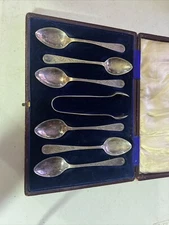 VINTAGE EPNS 6 X COFFEE SPOONS + SUGAR NIPS / TONGS  - ORIGINAL BOX