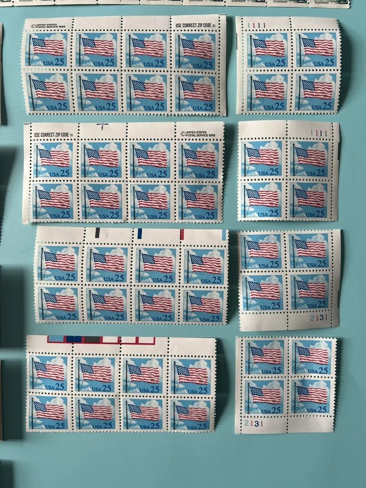 US Stamps, Bundle Of 114 Stamps. US Flags, Liberty - 25¢ & 29¢ - Image 2 of 4