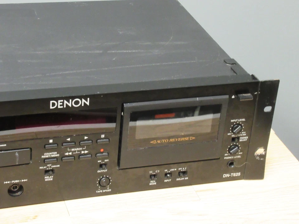 Cubierta de cinta/reproductor de CD estéreo profesional DENON DN-T625 necesita reparación Foto 3 de 4