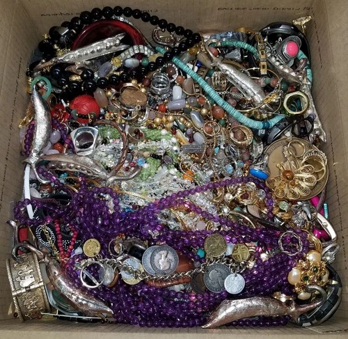 Vintage/Retro/Modern Costume Scrap/Wear Grab Bag Jewelry Lot (BOX C) ~ 19 LBS