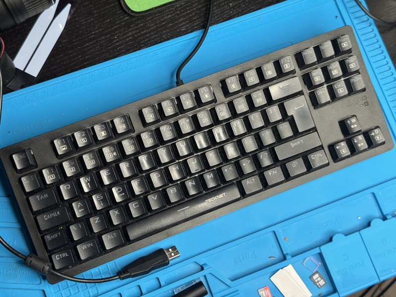 TeckNet EMK01451 Mechanical QWERTY UK Keyboard