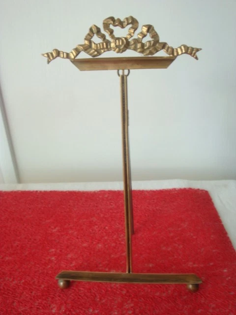 Ancien cadre porte photos doré style LOUIS XVI - Photo 1/3