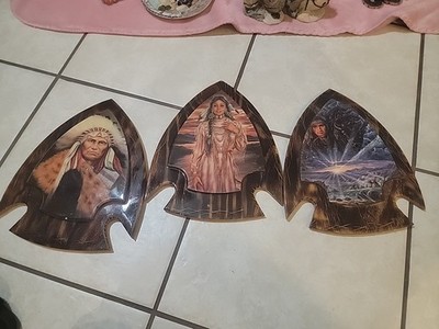 Vintage Native American Indian Paintings Wooden Arrowhead Wall Plaque SET OF 3