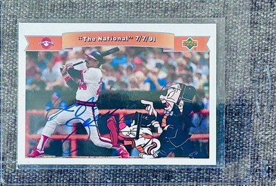 1991 Upper Deck Looney Tunes Comic Ball 2 Reggie Jackson On Card Autograph