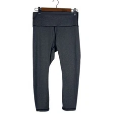 TYR Women's Medium Base Kinetic™ High-Rise 21" Leggings Gray Cropped Mid Calf