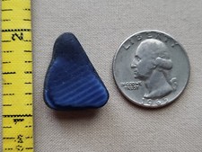 GENUINE BEACH SEA GLASS SURF TUMBLED SLAG BLUE SOLID TRIANGLE SHAPE FROSTED T02