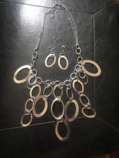 Paparazzi Jewelry Silver Tone Necklace & Earring Set