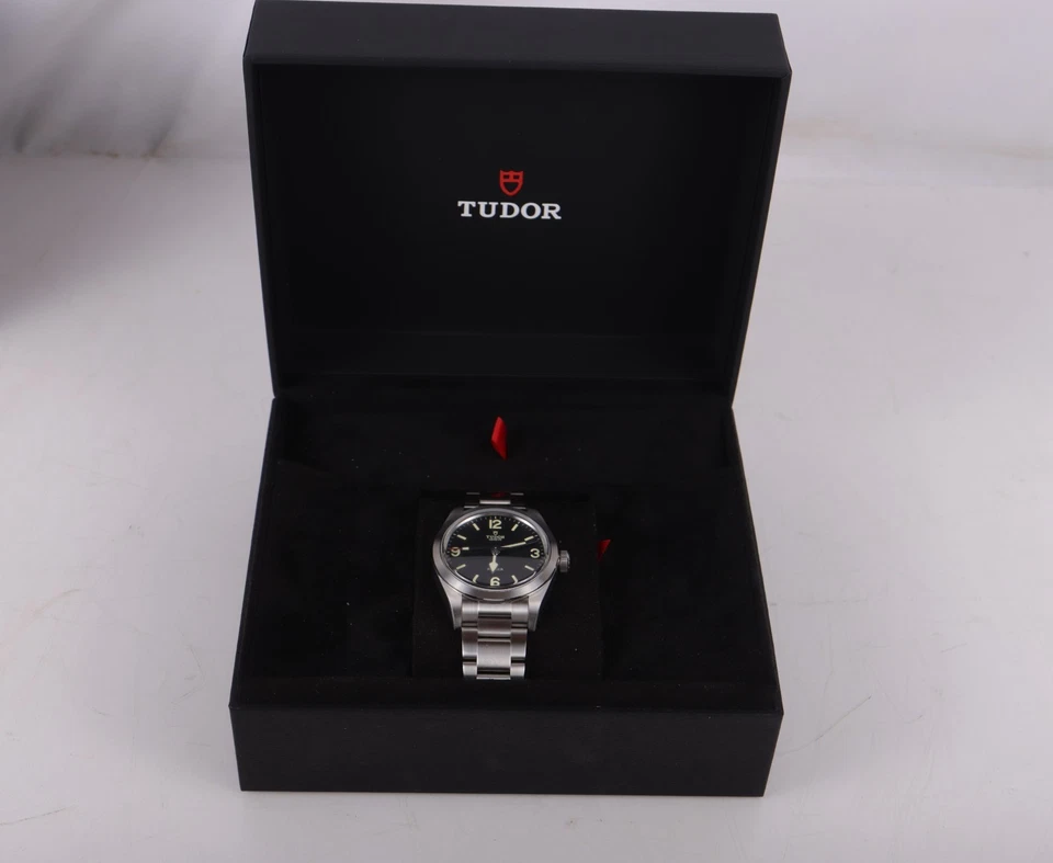 Tudor Ranger 39 mm M79950 con caja y papeles Foto 4 de 4