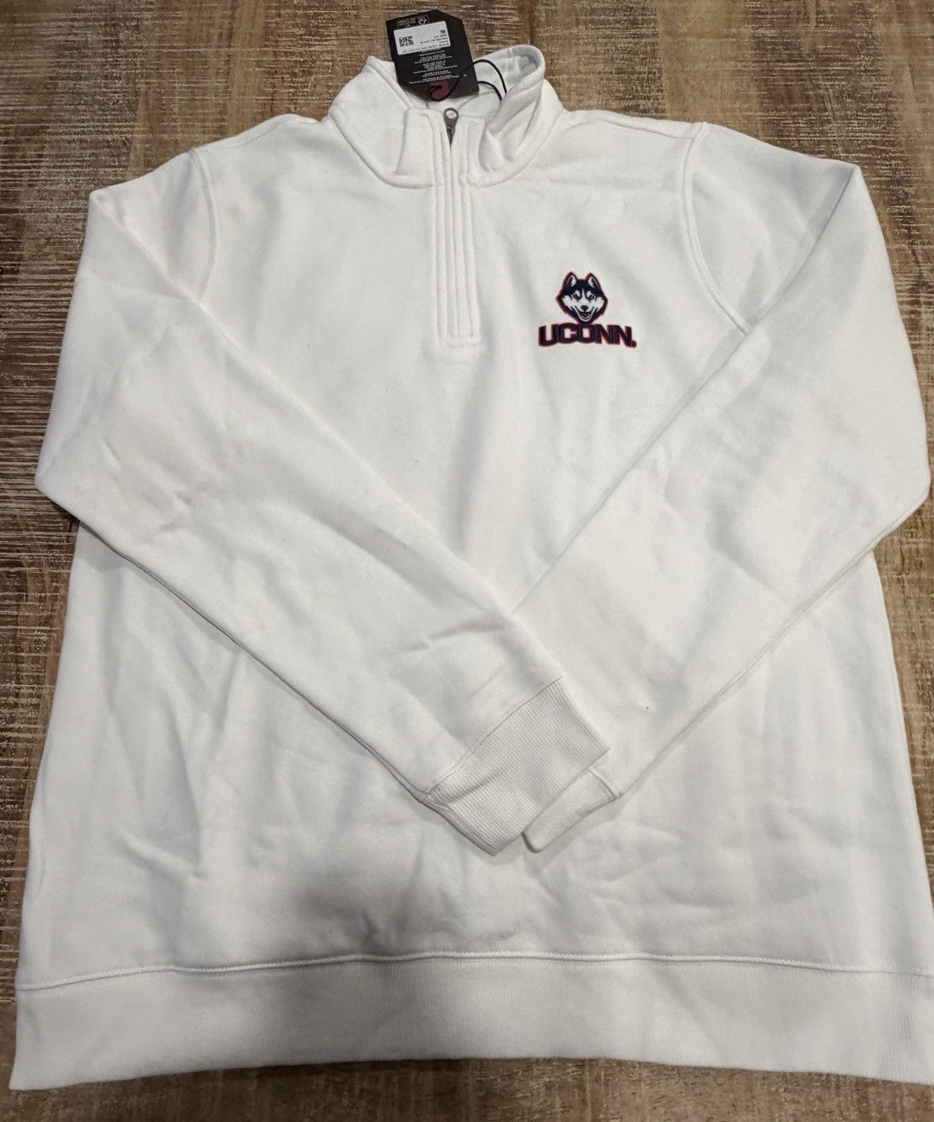 UConn Huskies Women’s Medium 1/4 Zip Pullover NWT Antigua