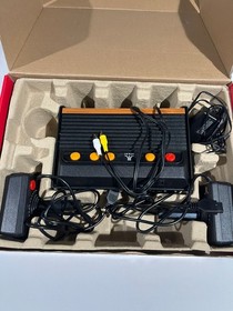 Atari Flashback 8 Classic Game Console 105 Built In Games in Box Tested