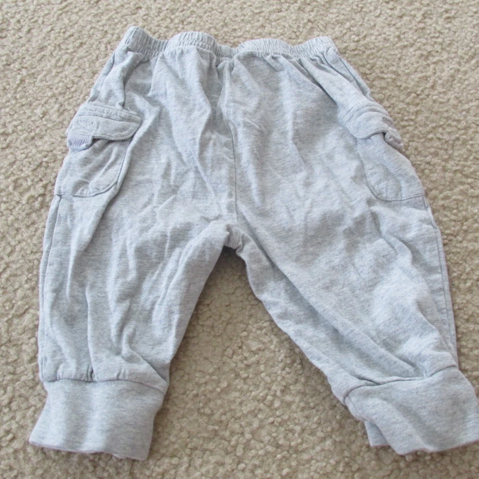 Pantalones deportivos elásticos grises talla 3-6M Okie Dokie Foto 4 de 4