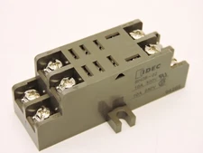 LOT of 10 IDEC SH2B-02 8-Blade Panel Mounting Relay Socket 10A 250V/300V SH Ser.