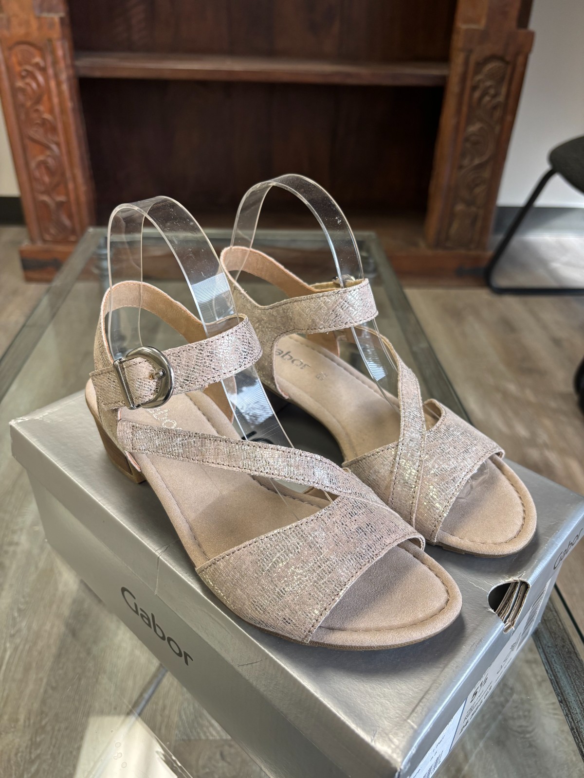 Gabor 24.564.63 Sandals - Tejus Perl/Puder - New in box!