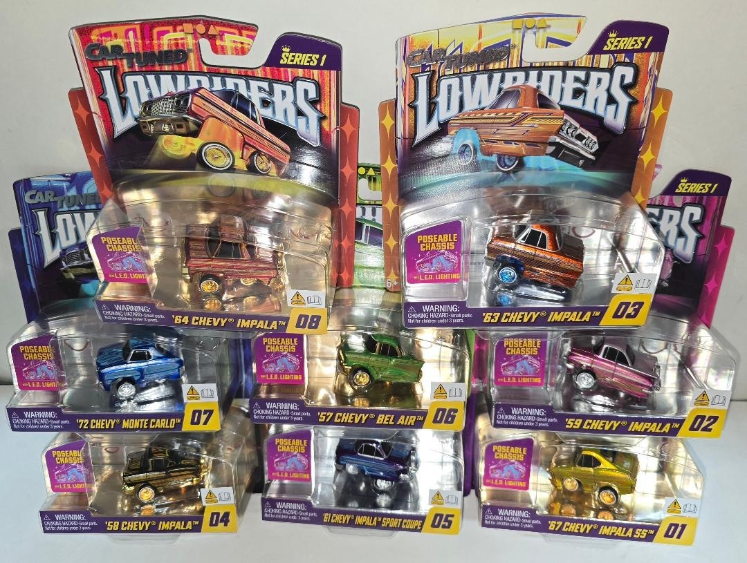 Car Tuned Lowriders SHOW GLOW Series 1 L.E.D. Light Up Chassis