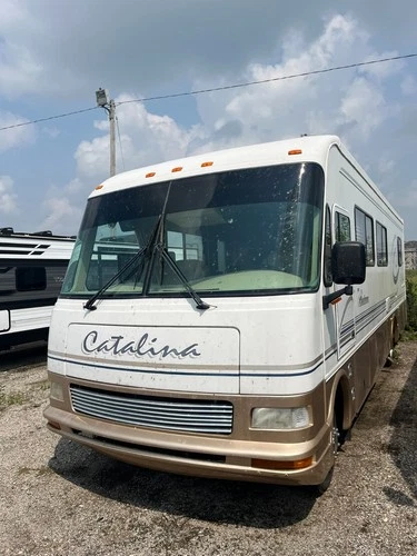 1999 Coachmen Catalina 32ft Class A V10 Ford Chasis