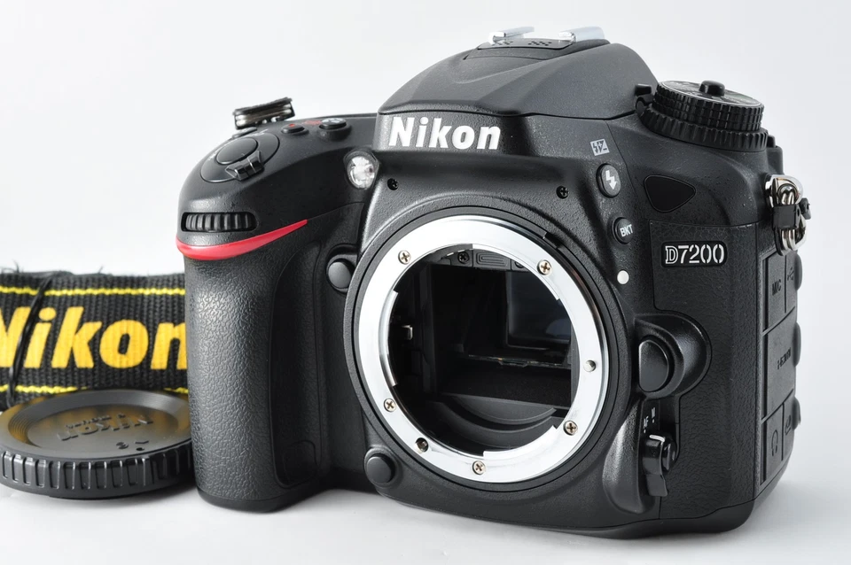 [Near MINT in Box] Nikon D7200 24.2MP Digital SLR Camera 29k Shutter From JAPAN - Image 2 of 4
