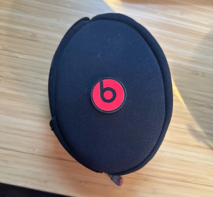 Beats by Dr. Dre Solo HD Over the Ear Wired Headphones - Blue - Image 2 of 4