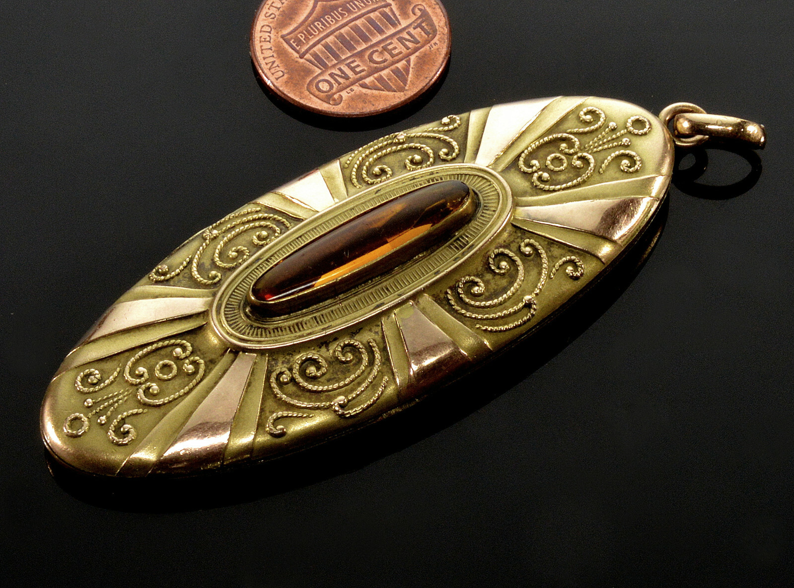 ANTIQUE VICTORIAN BIG OVAL LOCKET GF 2-PICTURE C.1890 | eBay