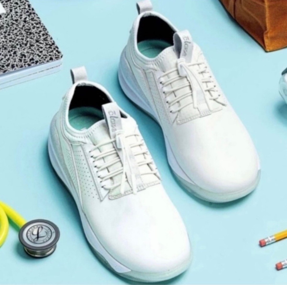 Cloves Brilliant White Nurse Sneakers Nursing Shoes Fluid Resistant Size 