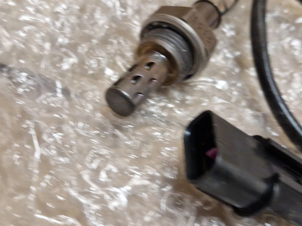 Hyundai Pony X2 Lambda Sensor 1989-1995 Sonata Mk2 Mk3 3921032580 Genuine NEW - Image 4 of 4