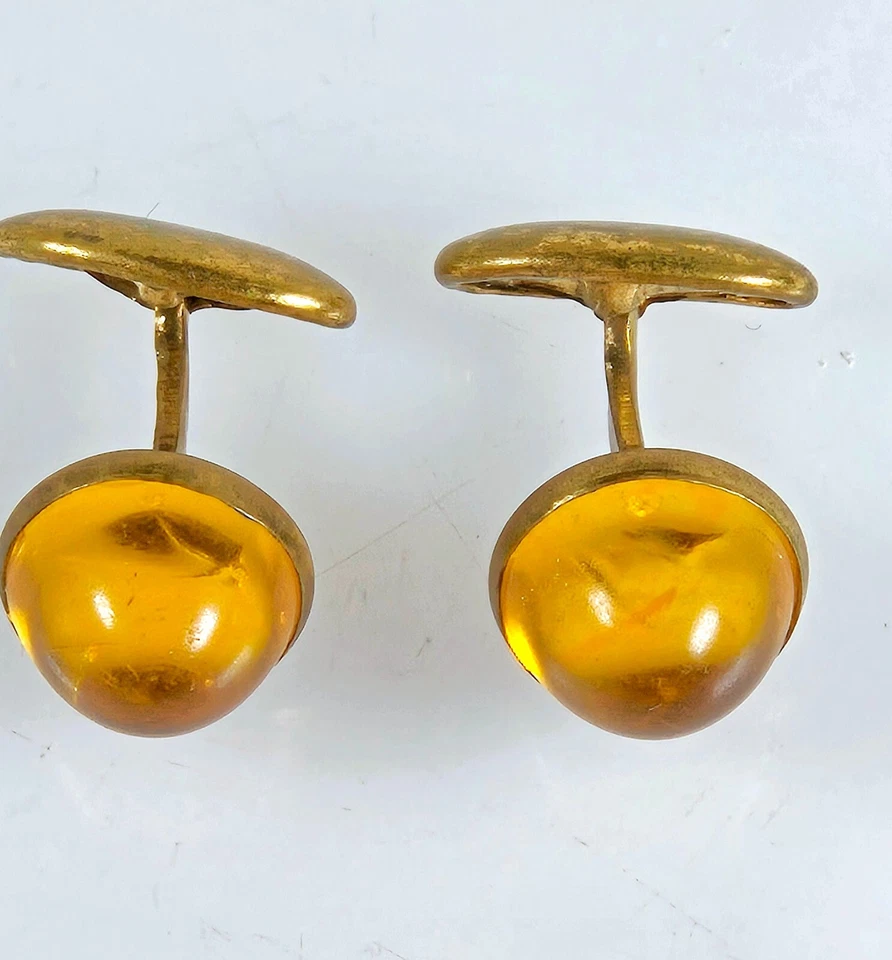 古董 1920 年代黄铜带琥珀色蜂蜜彩色石头圆顶袖口链接 — 第 2/4 张图片