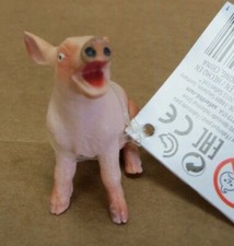 SAFARI LTD 245829 SITTING PIGLET EDUCATIONAL FIGURINE TOY NEW