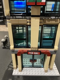 LEGO Marvel Spider-Man set 76005 Daily Bugle Showdow Not  Complete No Minifigure