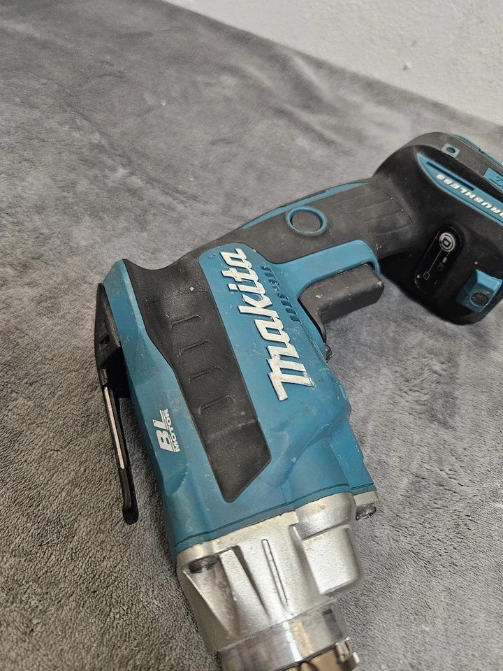 Makita DFS251 18V LXT 18V Brushless Drywall Screwdriver DFS 251 - Image 2 of 4