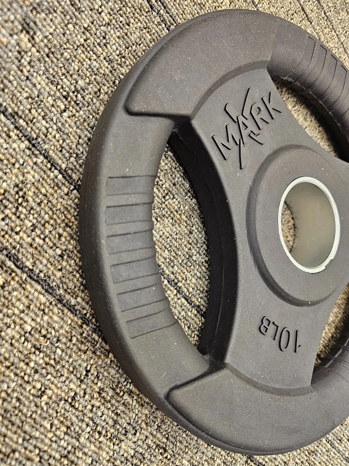 (CANTIDAD 2) Placas de peso olímpicas Xmark XM-3377-10-P Tri-Grip 10 lb 4,5 kg, negras Foto 3 de 4