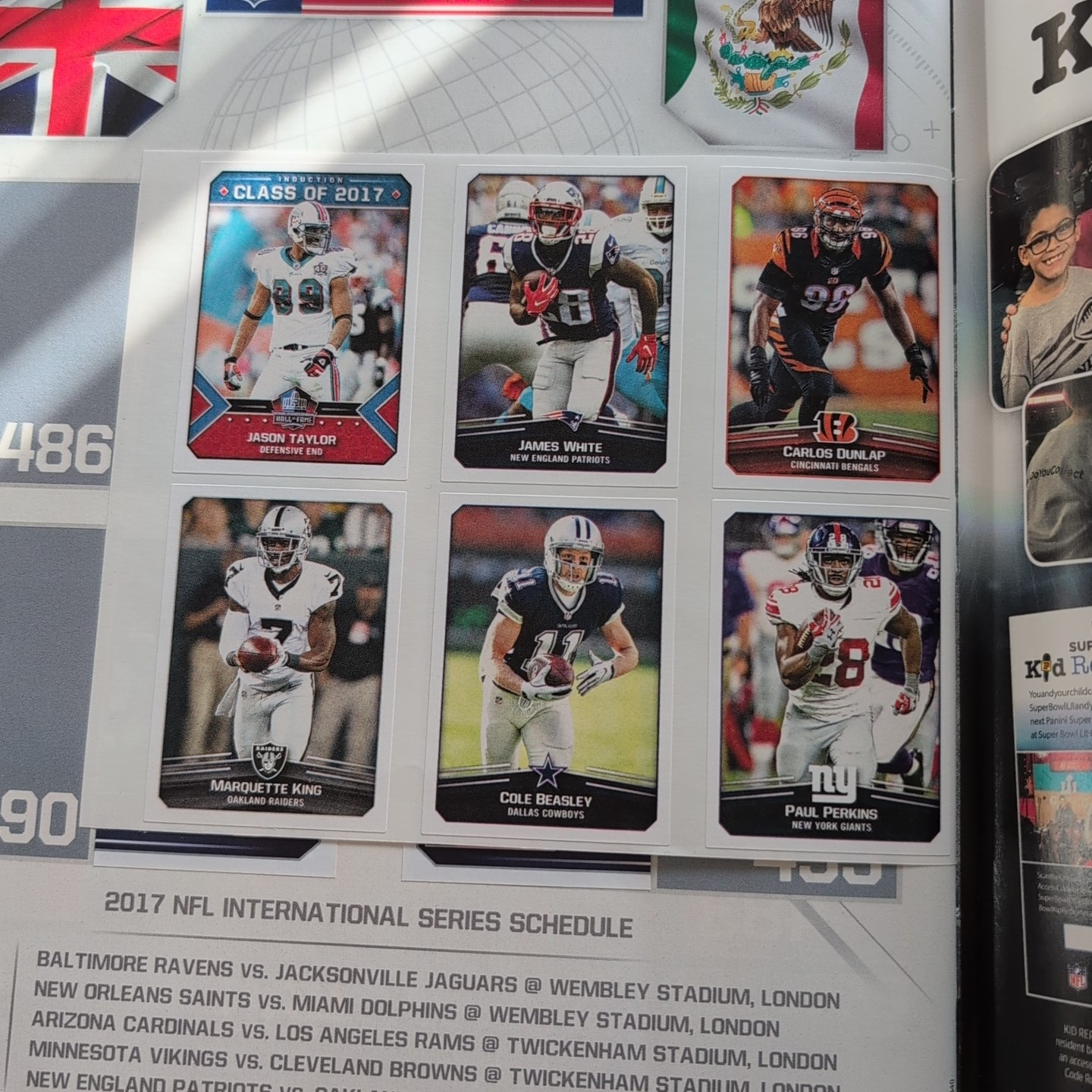 2017 PANINI NFL FOOTBALL STICKER COLLECTION STICKER ALBUM + 15% Complete
