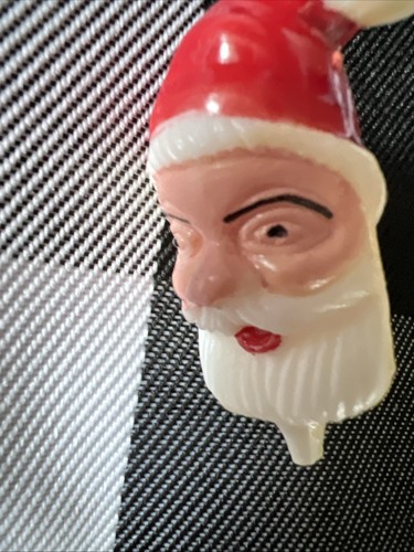 VTG 3 Plastic Santa Heads Cupcake/Cake Without Picks Great 4 Gift Tops 1.5”X 1” - Picture 11 of 11