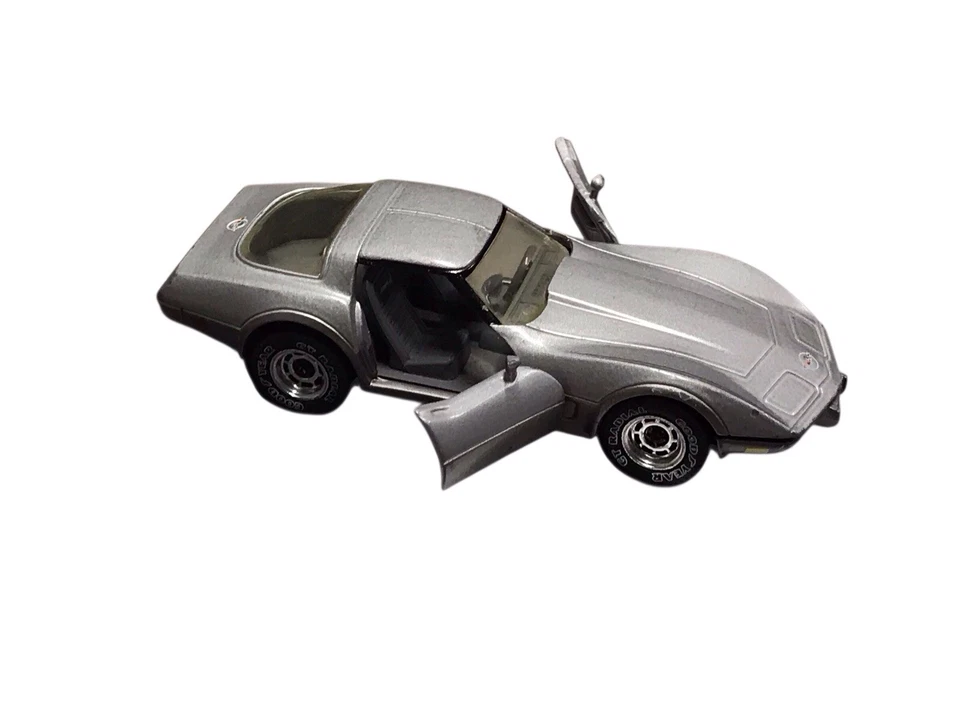 1/43 ROAD CHAMPS 1978 CORVETTE Classics Collection 25th Anniversary LIMITED - Image 3 of 4