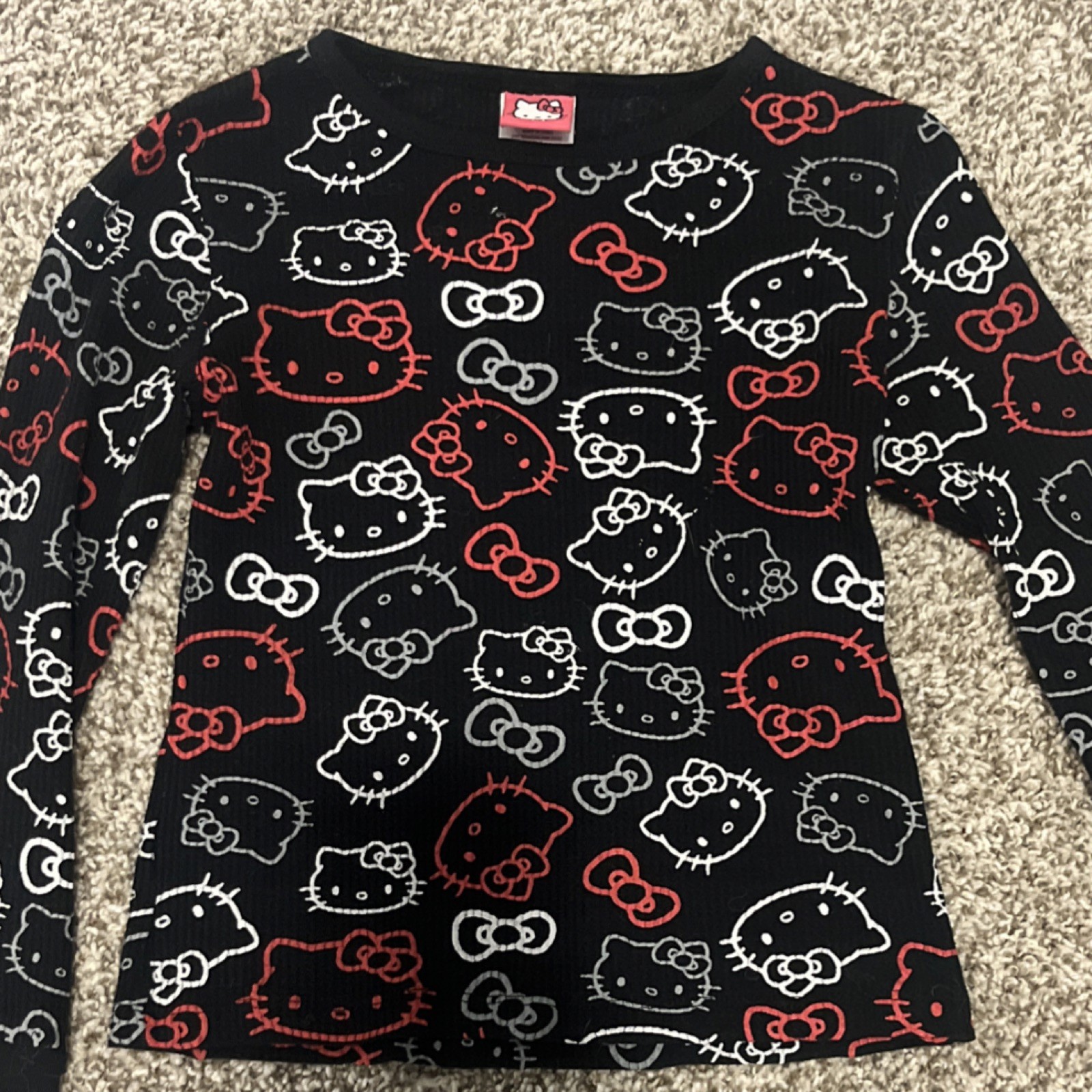 Hello Kitty Girls M Black Graphic Print Crew Neck Long Sleeve Cotton Tee