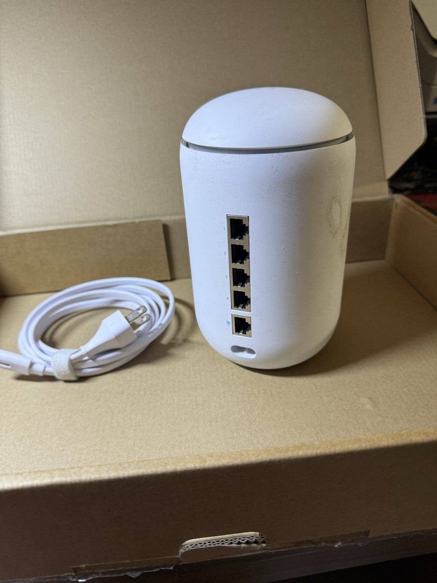 Ubiquity Unifi UDM Gateway Router W/ WiFi Access Point Reset To