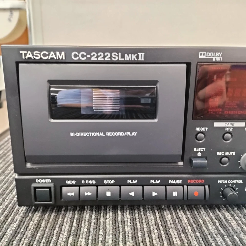 Tascam CC-222SL MKII Professional Cassette/CD Recorder combo Junk - Image 3 of 4