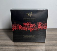 MAJA/MAJA DUSTING POWDER WITH PUFF 5.3 OZ W - New In Box