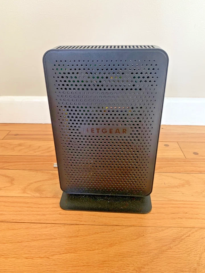 Netgear N450 Wi-Fi Cable Modem Router - to 340 mbps, 802.11 n - Complete, Manual - Image 4 of 4