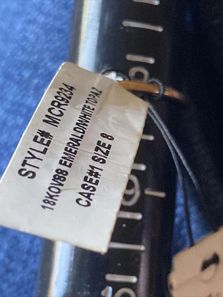 Anillo Victoria Townsend plata esterlina topacio blanco esmeralda banda Foto 4 de 4