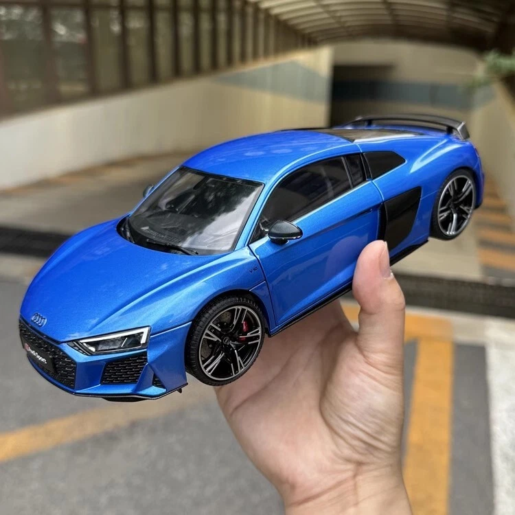 Audi r8 2024 diecast 1 18