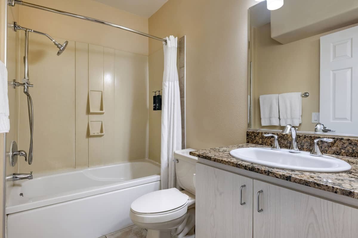 Timeshare Rental for Palm Canyon Resort in Palm Springs, CA in August